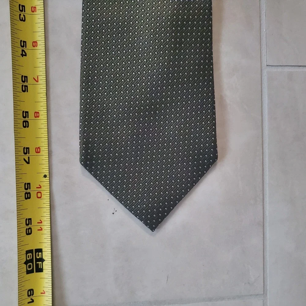 Roundtree & Yorke Tie Mens Olive Green Purple All Silk Geometric
